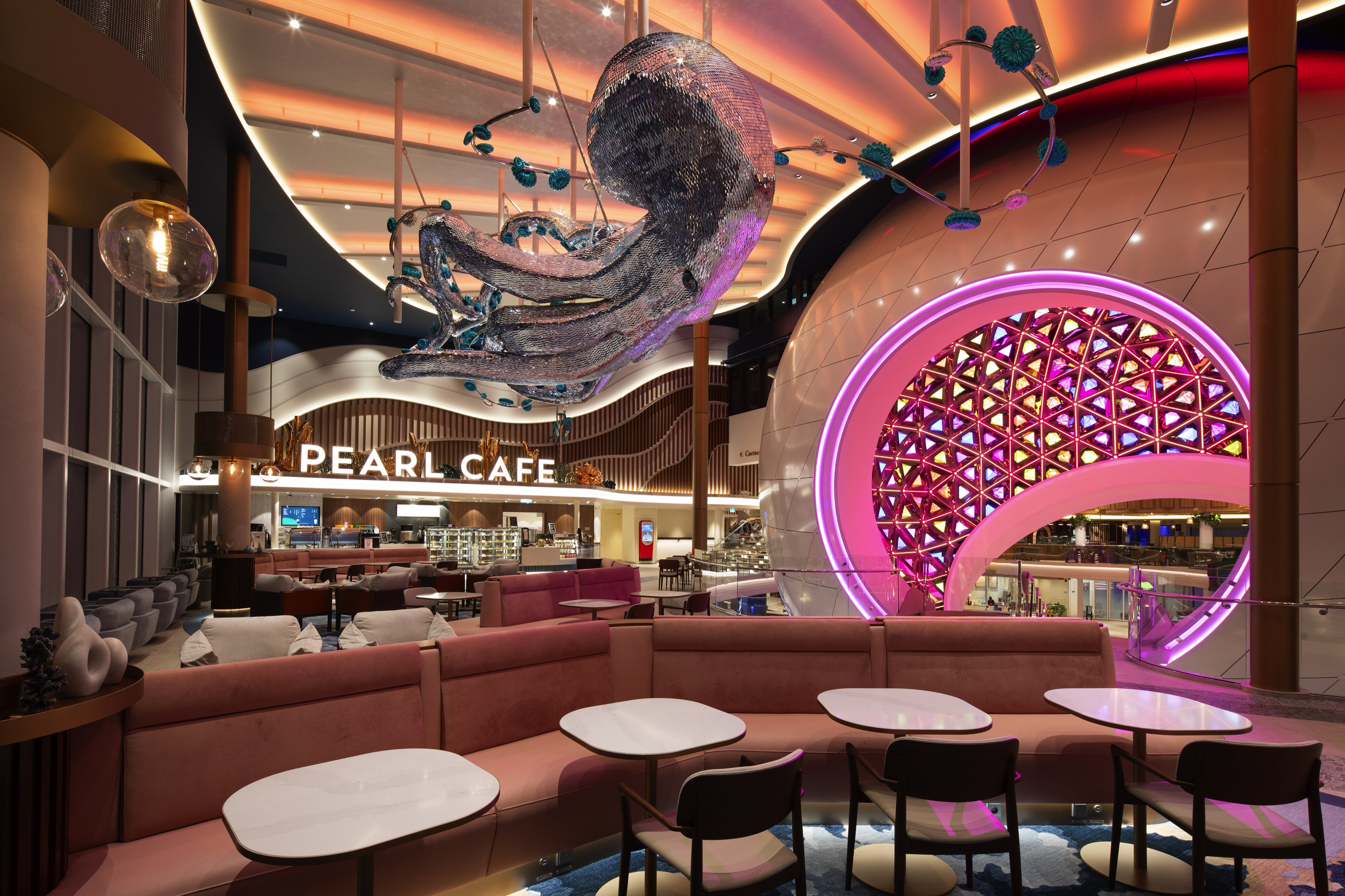 Legend of the Seas - Pearl Café℠